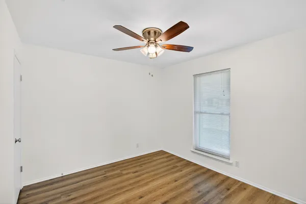 $2,600 | 11507 Elk Park Circle, Austin, TX 78759