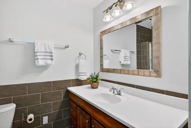 $2,600 | 11507 Elk Park Circle, Austin, TX 78759