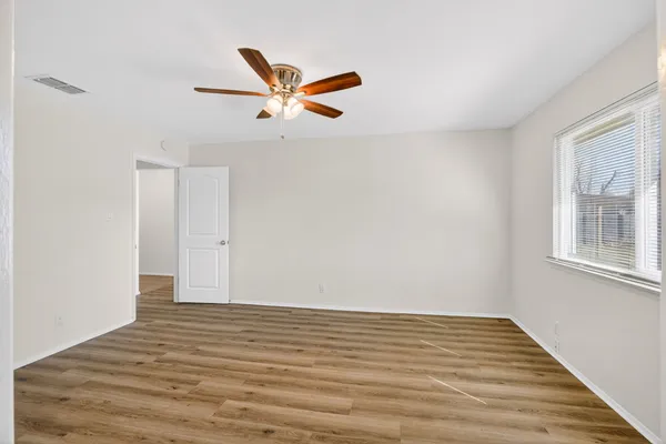 $2,600 | 11507 Elk Park Circle, Austin, TX 78759