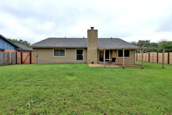 $2,600 | 11507 Elk Park Circle, Austin, TX 78759