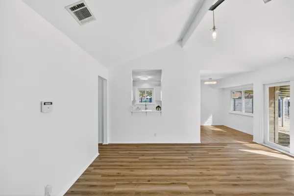 $2,600 | 11507 Elk Park Circle, Austin, TX 78759