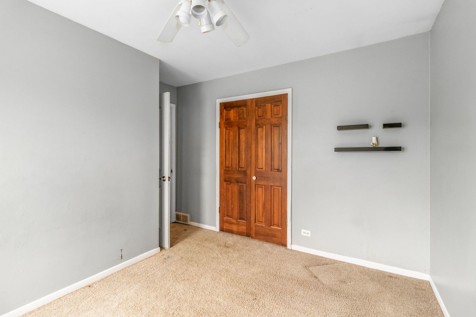S748 Myrtle Street Winfield, IL 60190 - Photo 9 of 22
