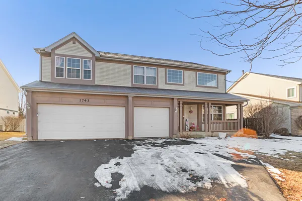 $450,000 | 1743 Newbridge Circle, Elgin, IL 60123