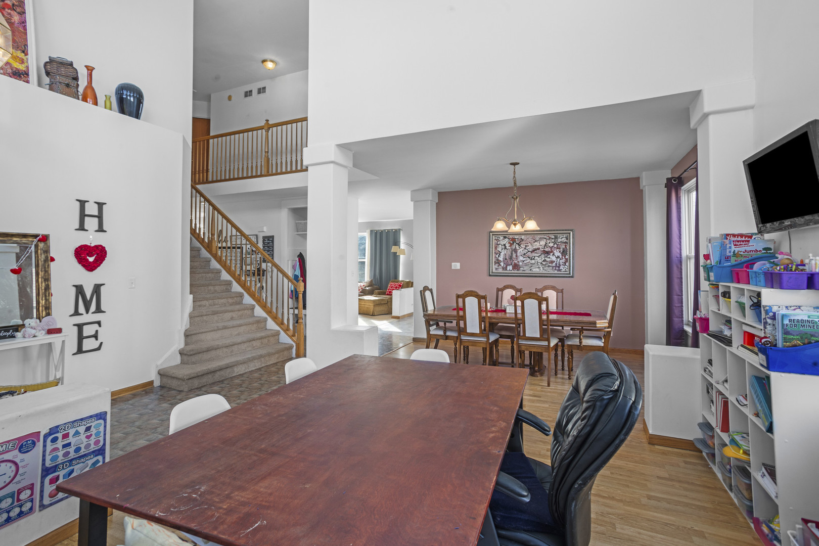 1743 Newbridge Circle Elgin, IL 60123 - Photo 4 of 21