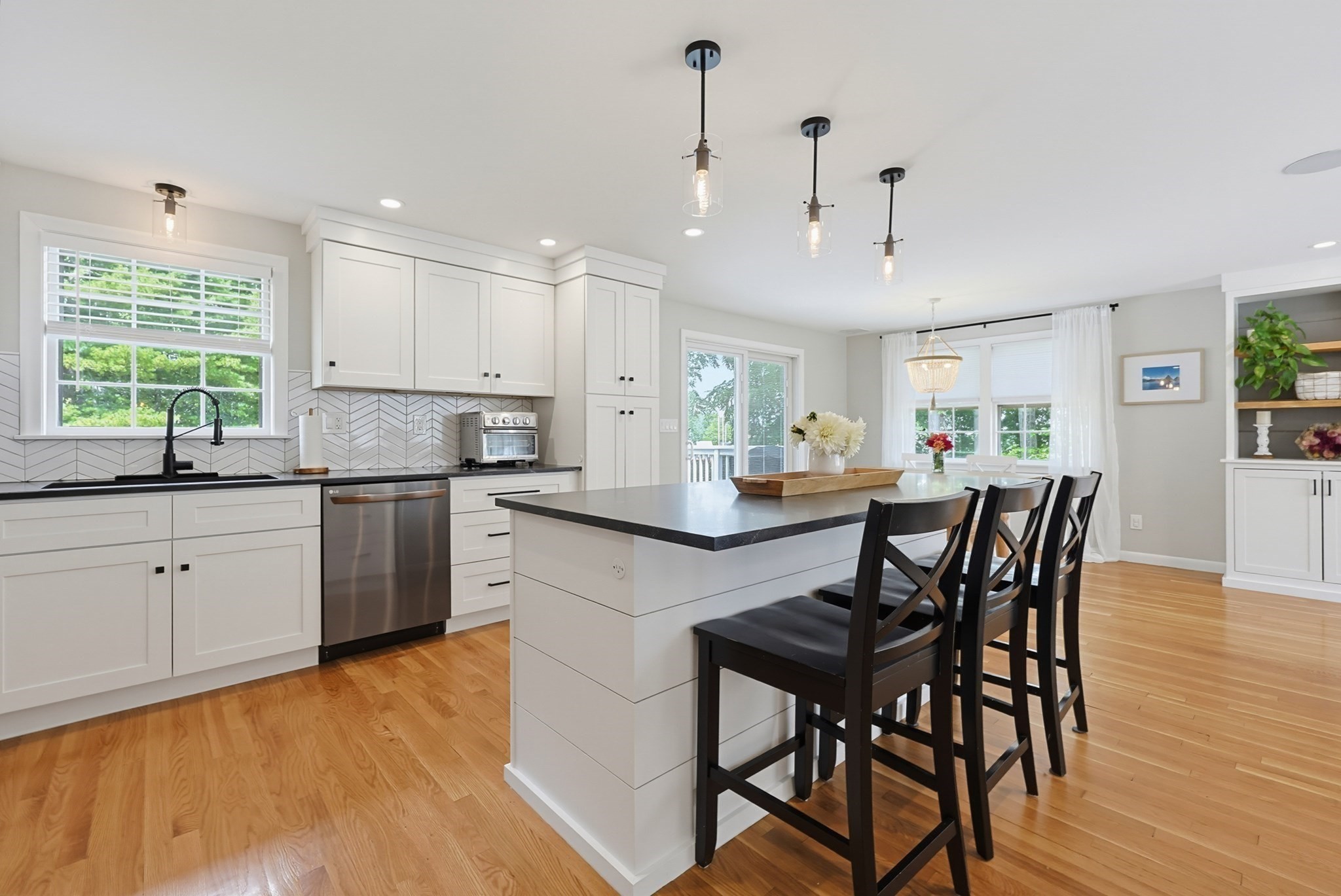 10 Howe Circle Randolph, MA 02368 - Photo 2 of 42 Gallery Image 2