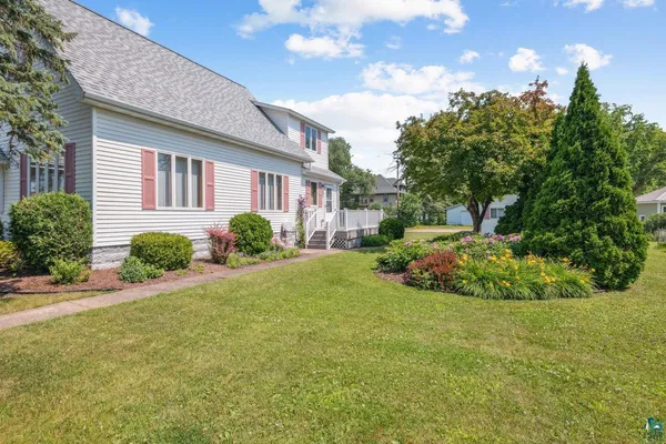 $214,000 | 814 3rd Avenue West, Ashland, WI 54806