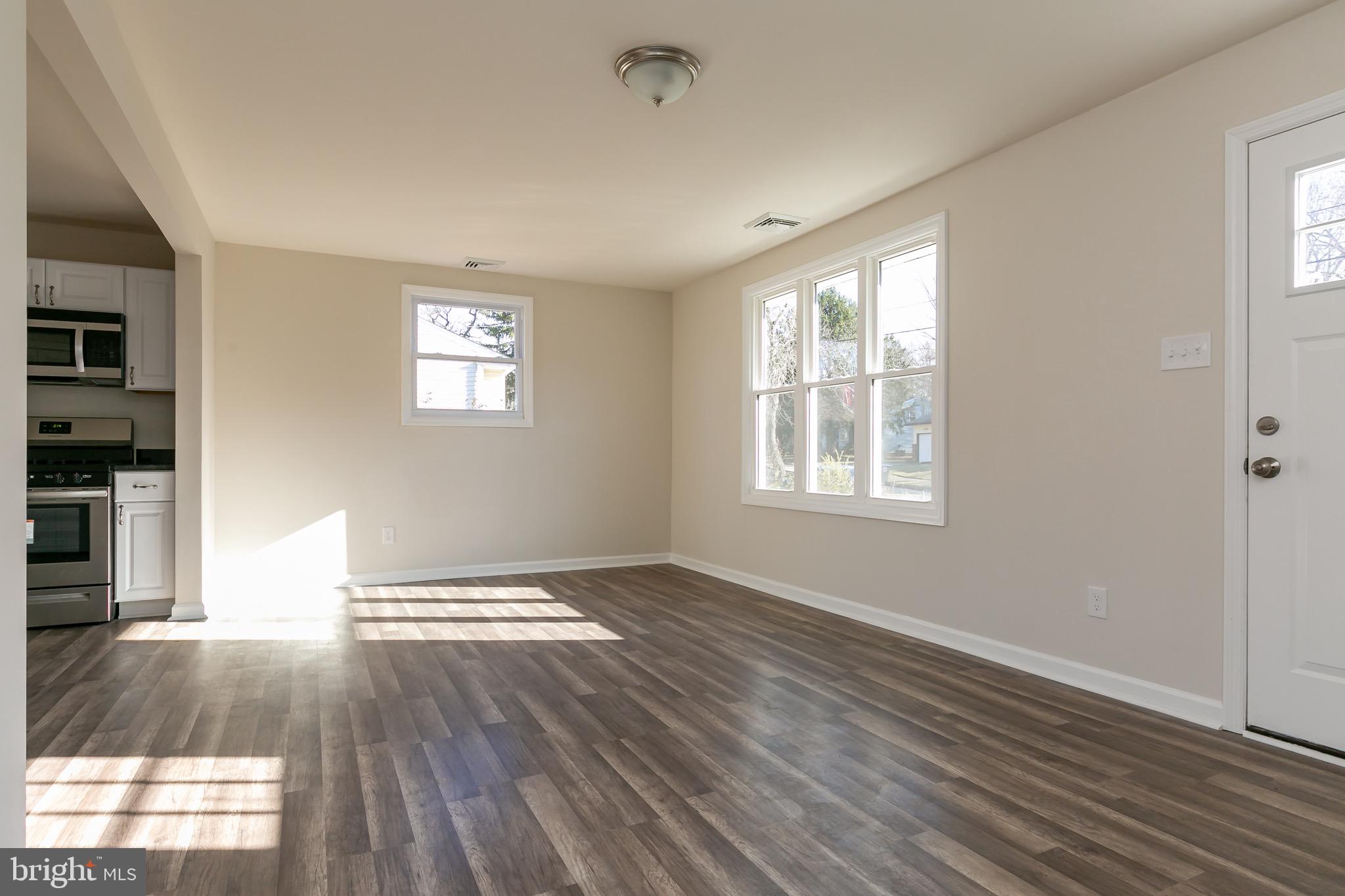 913 Bentley Road Lindenwold, NJ 08021 - Photo 4 of 25