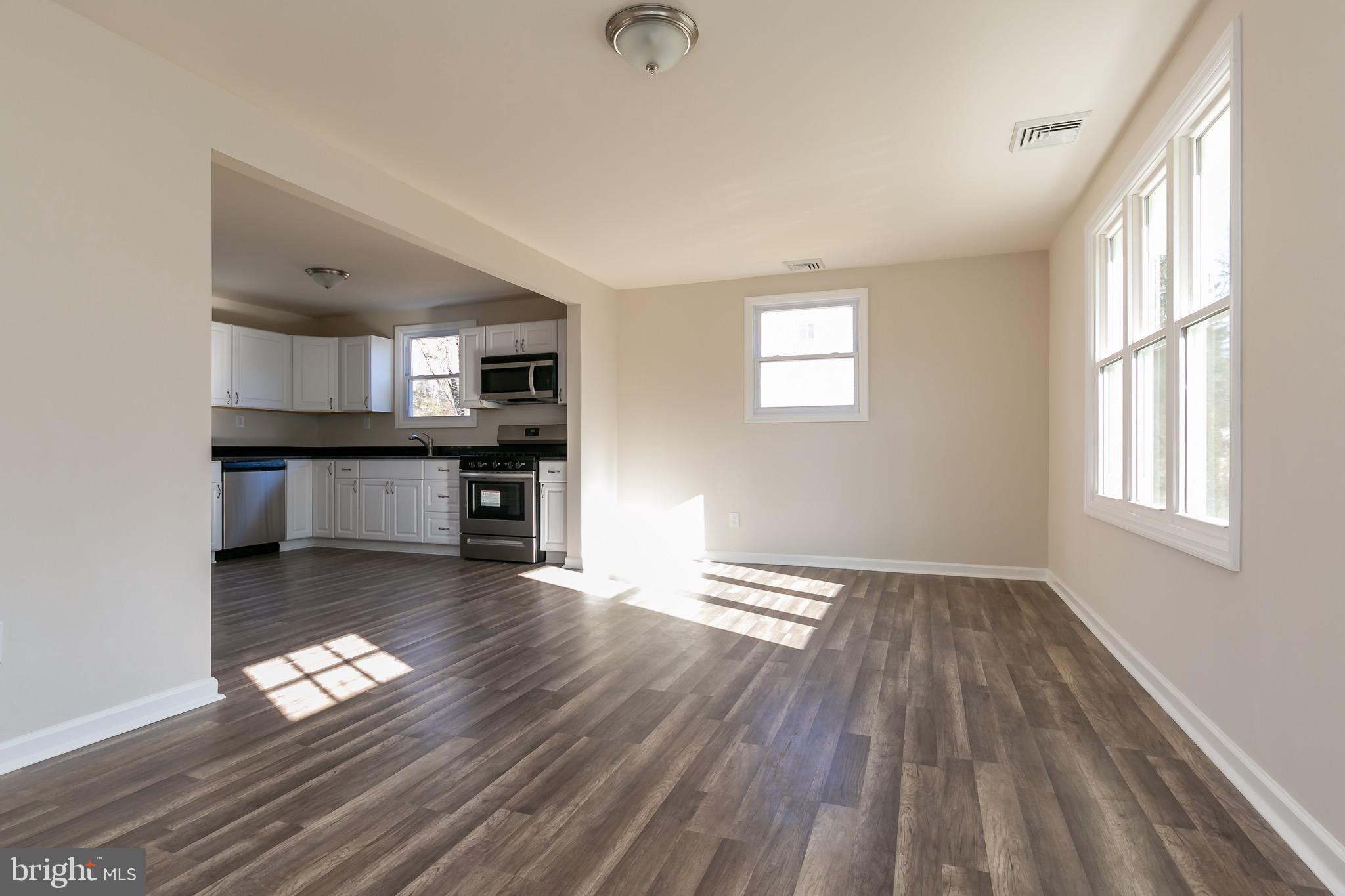 913 Bentley Road Lindenwold, NJ 08021 - Photo 5 of 25