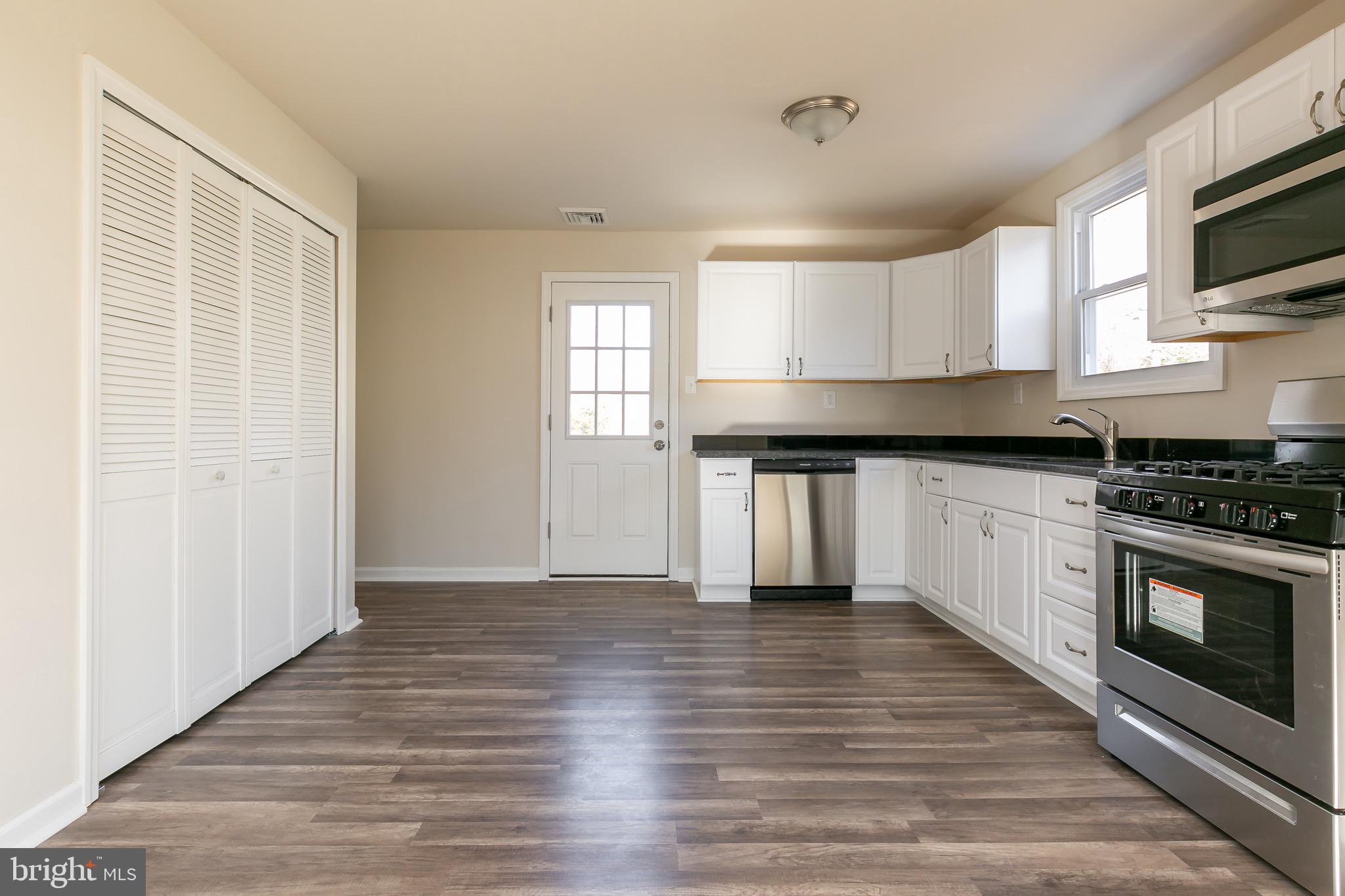 913 Bentley Road Lindenwold, NJ 08021 - Photo 8 of 25