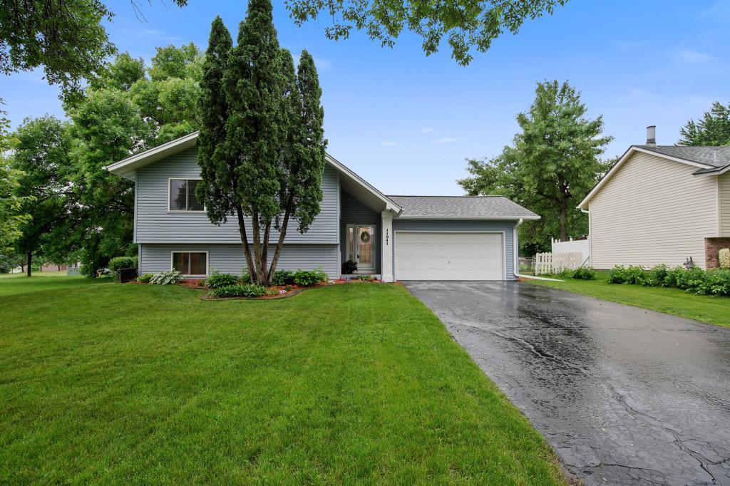 11941 69th Avenue North Maple Grove, MN 55369 - Photo 1 of 1