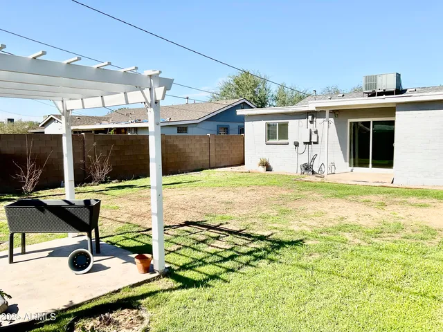 $2,500 | 1705 West Campbell Avenue, Phoenix, AZ 85015
