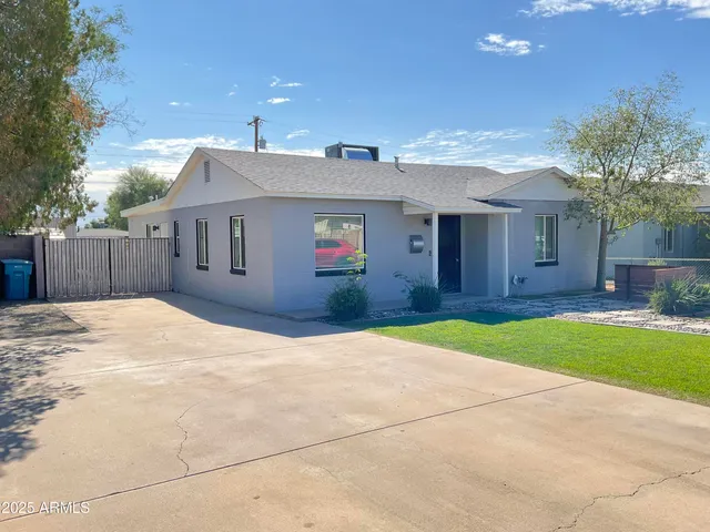 $2,500 | 1705 West Campbell Avenue, Phoenix, AZ 85015