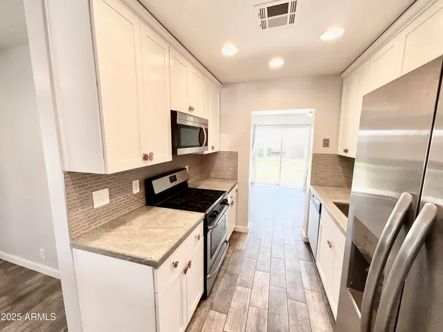 $2,500 | 1705 West Campbell Avenue, Phoenix, AZ 85015