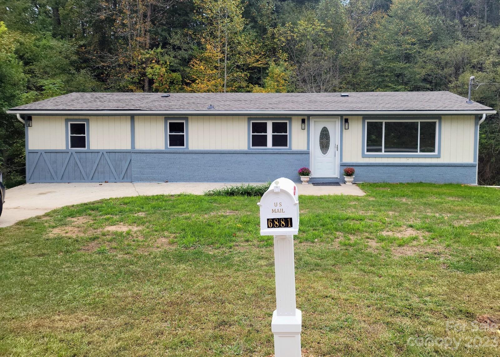6881 Meadows Town Road Marshall, NC 28753 - Photo 2 of 27 Gallery Image 2