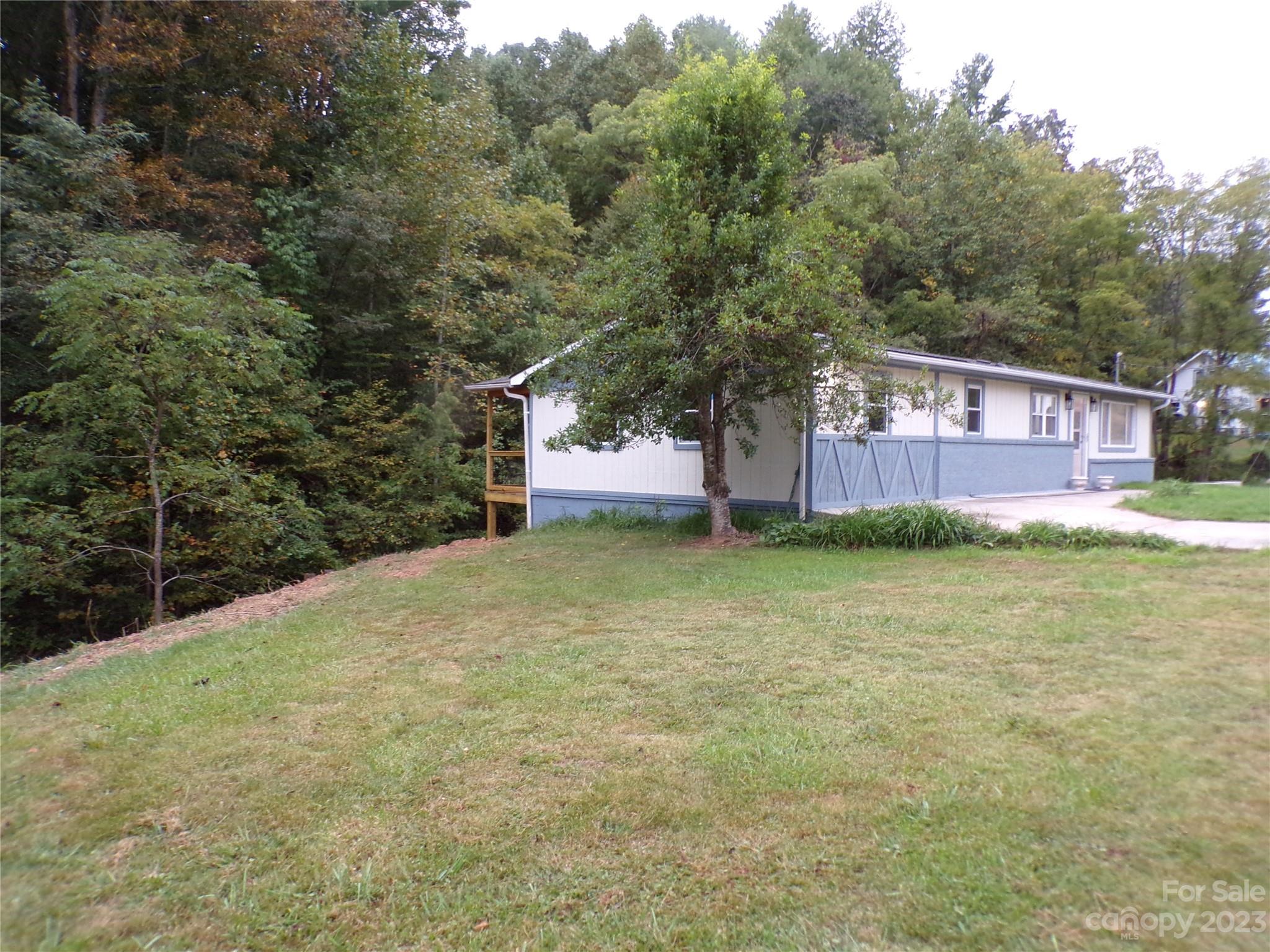 6881 Meadows Town Road Marshall, NC 28753 - Photo 8 of 27 Gallery Image 8