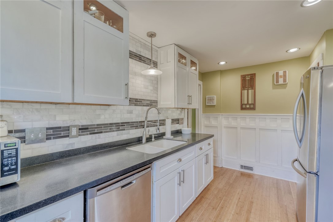 63 Eglantine Road Greece, NY 14616 - Photo 11 of 36