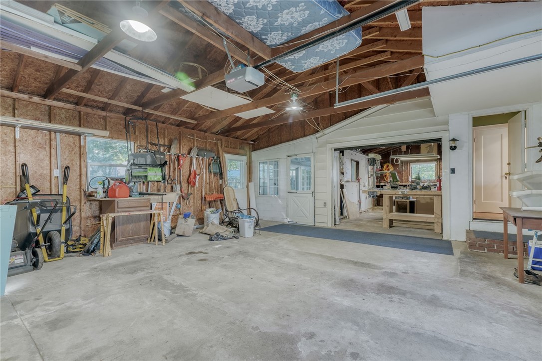 63 Eglantine Road Greece, NY 14616 - Photo 25 of 36