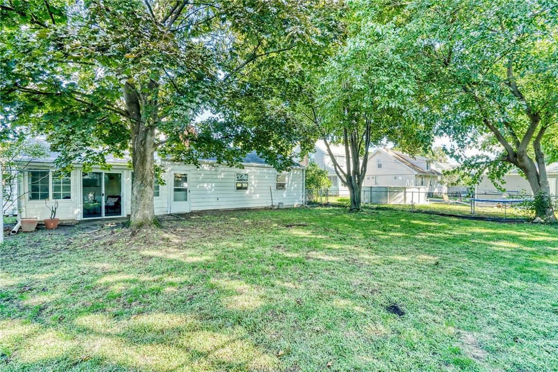 63 Eglantine Road Greece, NY 14616 - Photo 29 of 36