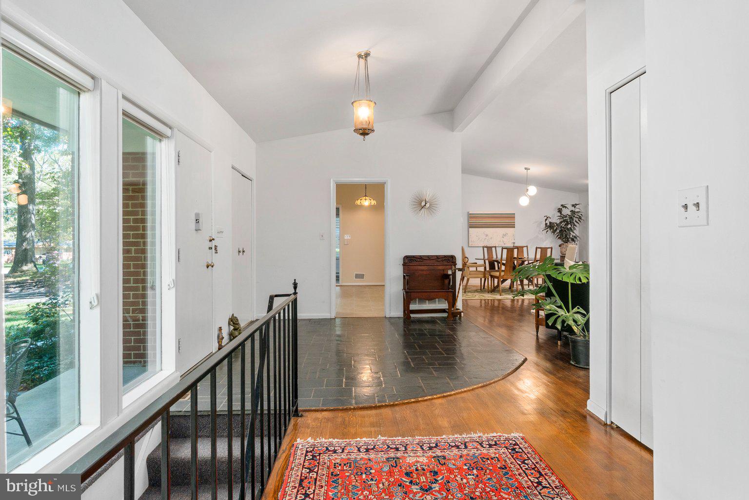 3707 Gardenview Road Baltimore, MD 21208 - Photo 7 of 64