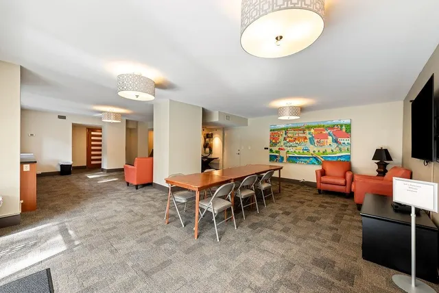$259,500 | 310 West 49th Street, Unit A1, Kansas City, MO 64112