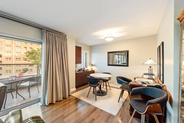 $259,500 | 310 West 49th Street, Unit A1, Kansas City, MO 64112