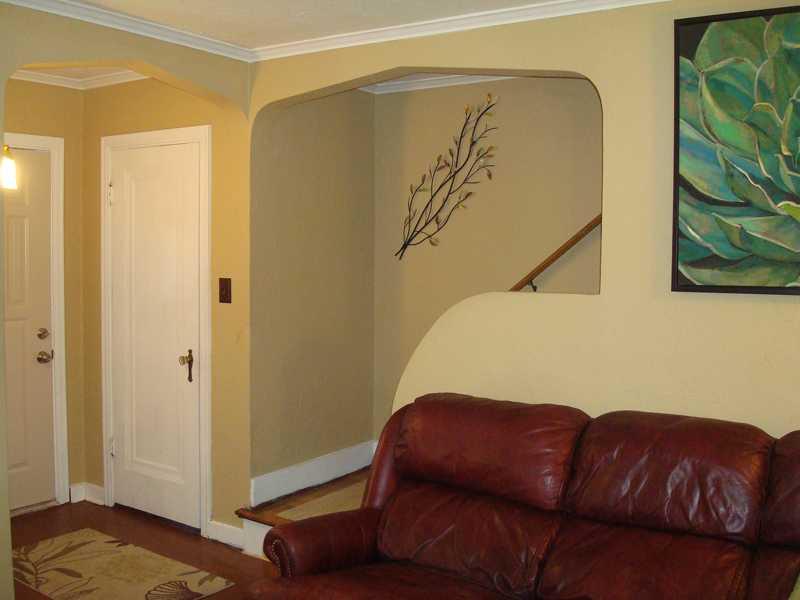 4831 Doyle Road Whitehall, PA 15227 - Photo 2 of 25 Entry/Foyer.