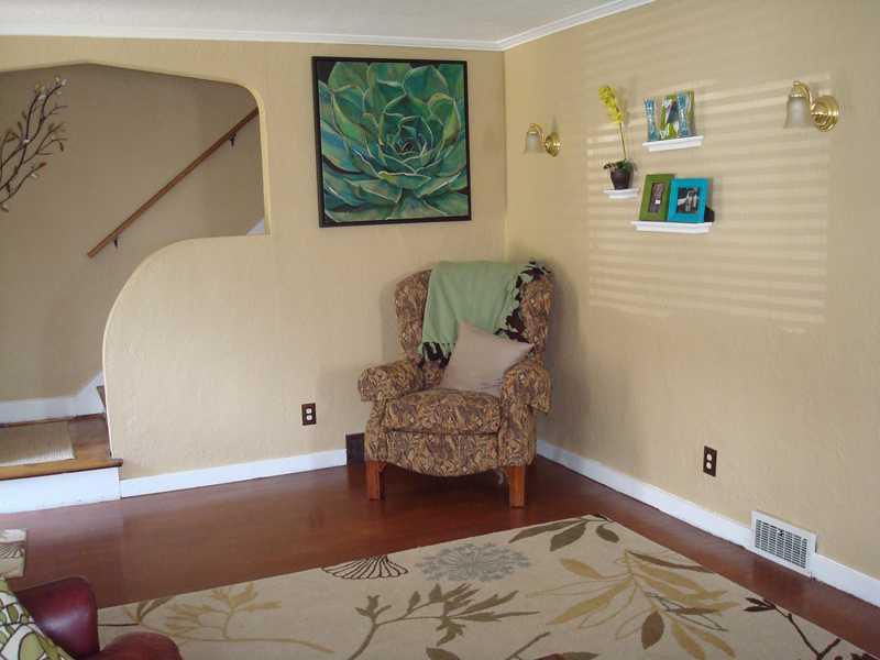 4831 Doyle Road Whitehall, PA 15227 - Photo 5 of 25 Living Room.