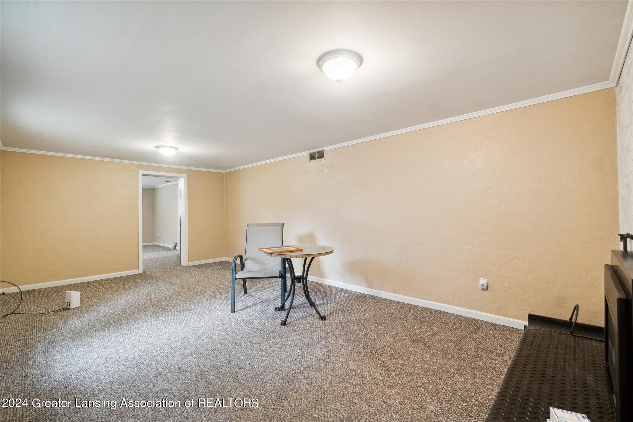 1815 Tecumseh River Road Lansing, MI 48906 - Photo 22 of 51 23-1815-Tecumseh-River-Rd-Lansing-MI-489