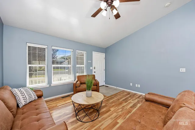 $338,000 | 1016 Arrow Wood Court, Twin Falls, ID 83301