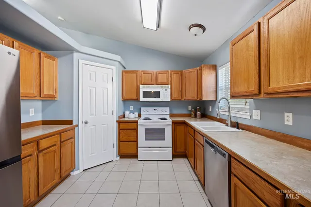 $338,000 | 1016 Arrow Wood Court, Twin Falls, ID 83301