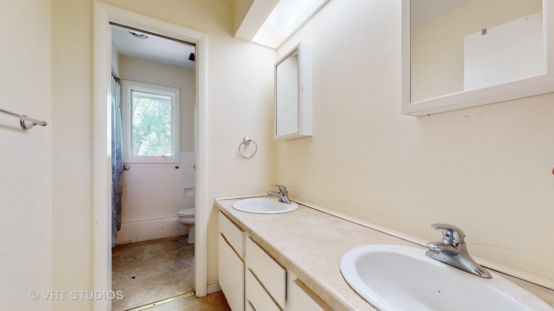 430 Nash Road Crystal Lake, IL 60014 - Photo 36 of 55 a bathroom with a sink toilet and vanity