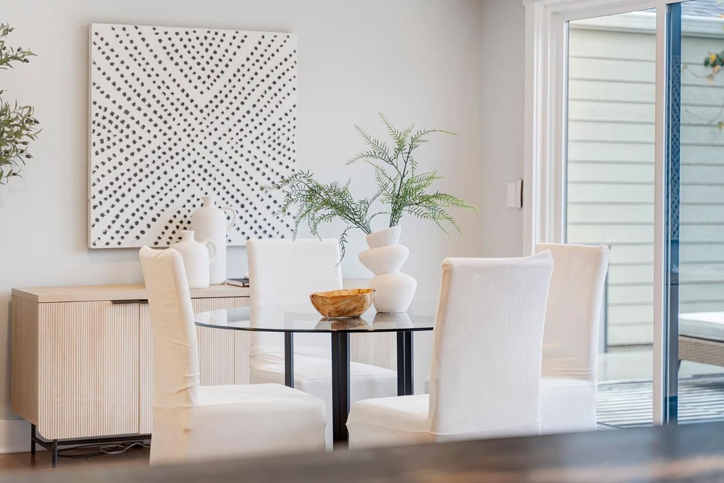 971 Pine Avenue San Jose, CA 95125 - Photo 17 of 36 a vase of flowers sitting on a table