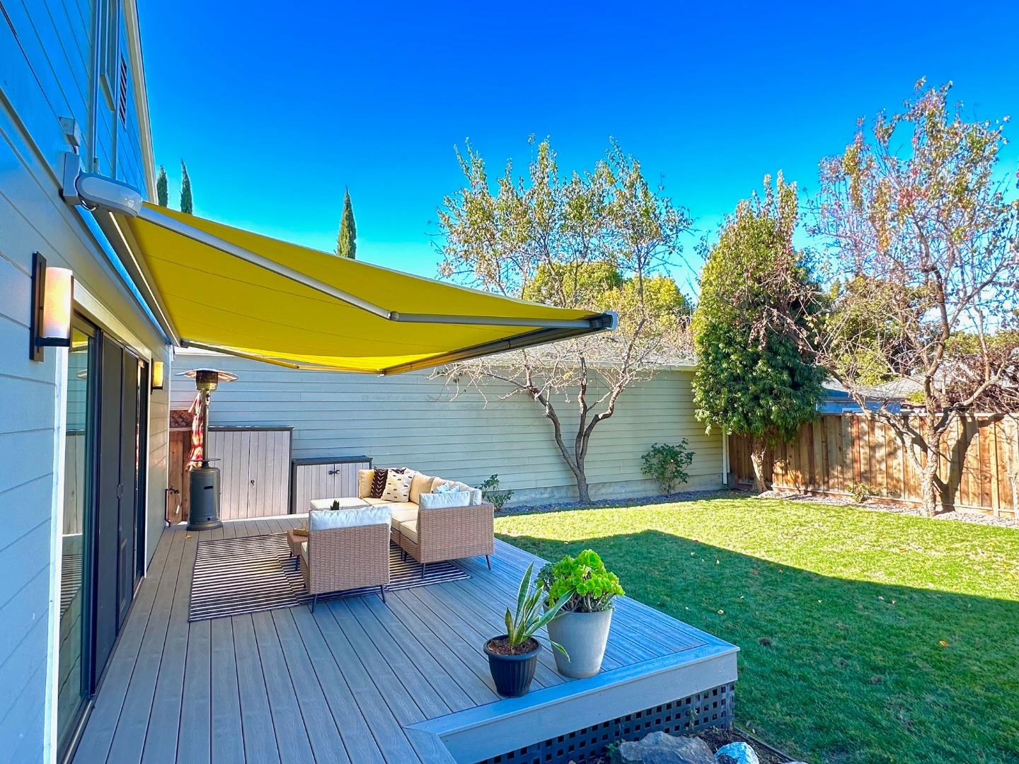 971 Pine Avenue San Jose, CA 95125 - Photo 31 of 36 a front view of a house with garden