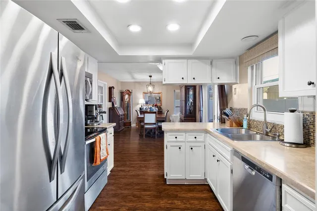 $425,000 | 7441 121st Terrace, Largo, FL 33773