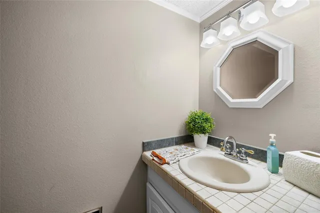 $425,000 | 7441 121st Terrace, Largo, FL 33773