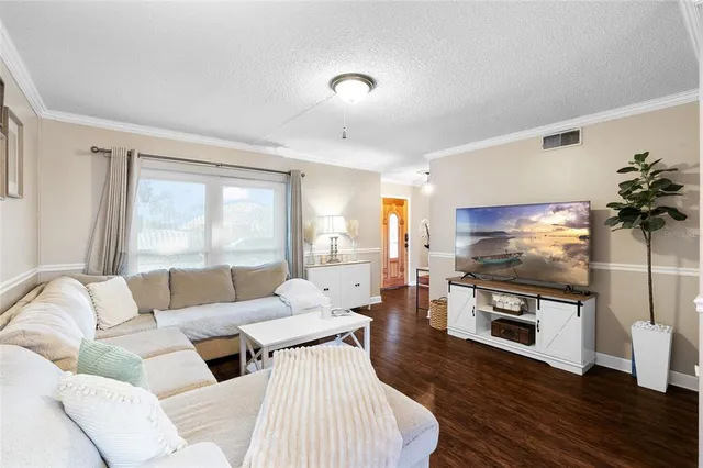 $425,000 | 7441 121st Terrace, Largo, FL 33773