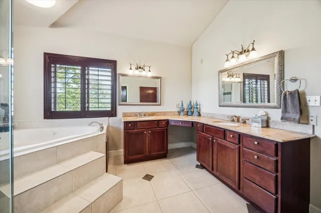 $1,950,000 | 1919 Lubbock Street, Houston, TX 77007