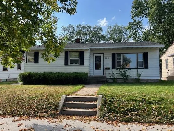 $157,400 | 935 31st Avenue North, St. Cloud, MN 56303