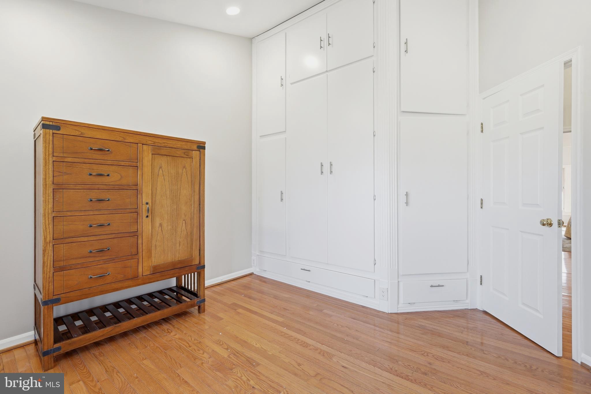 1472 Park Garden Lane Reston, VA 20194 - Photo 43 of 64 wooden floor in an empty room