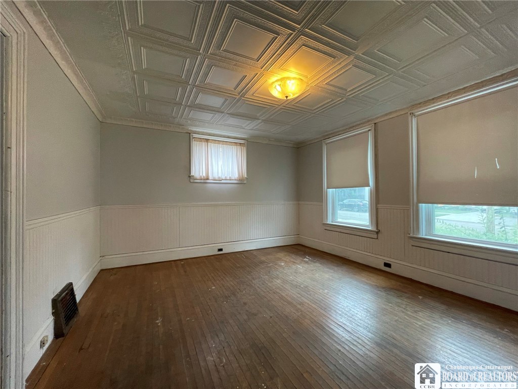 142 South Barry Street Olean City, NY 14760 - Photo 9 of 37