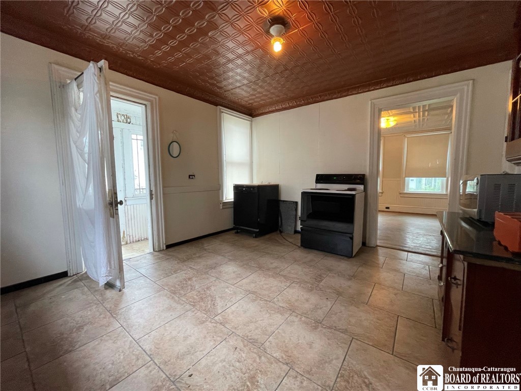 142 South Barry Street Olean City, NY 14760 - Photo 10 of 37