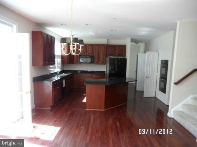 2419 Sapling Ridge Lane Brookeville, MD 20833 - Photo 14 of 25 Kitchen