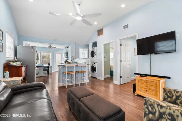 $888,000 | 120 8th Avenue North, Jacksonville Beach, FL 32250