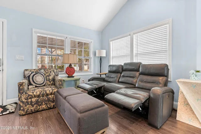 $888,000 | 120 8th Avenue North, Jacksonville Beach, FL 32250