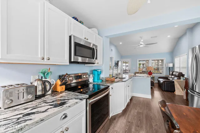 $888,000 | 120 8th Avenue North, Jacksonville Beach, FL 32250