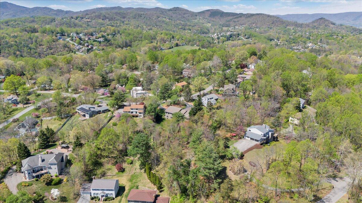 5936 Saddleridge Road Roanoke, VA 24018 - Photo 49 of 49 100-DJI_20250408134400_0168_D