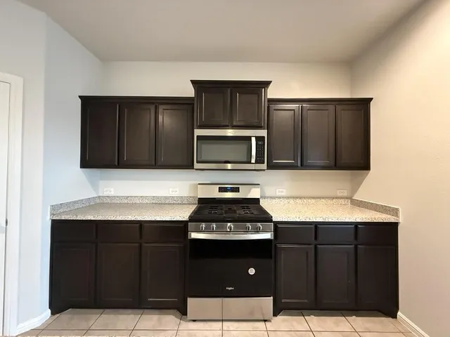 $2,275 | 10530 Ft Cibolo Trail, Crowley, TX 76036