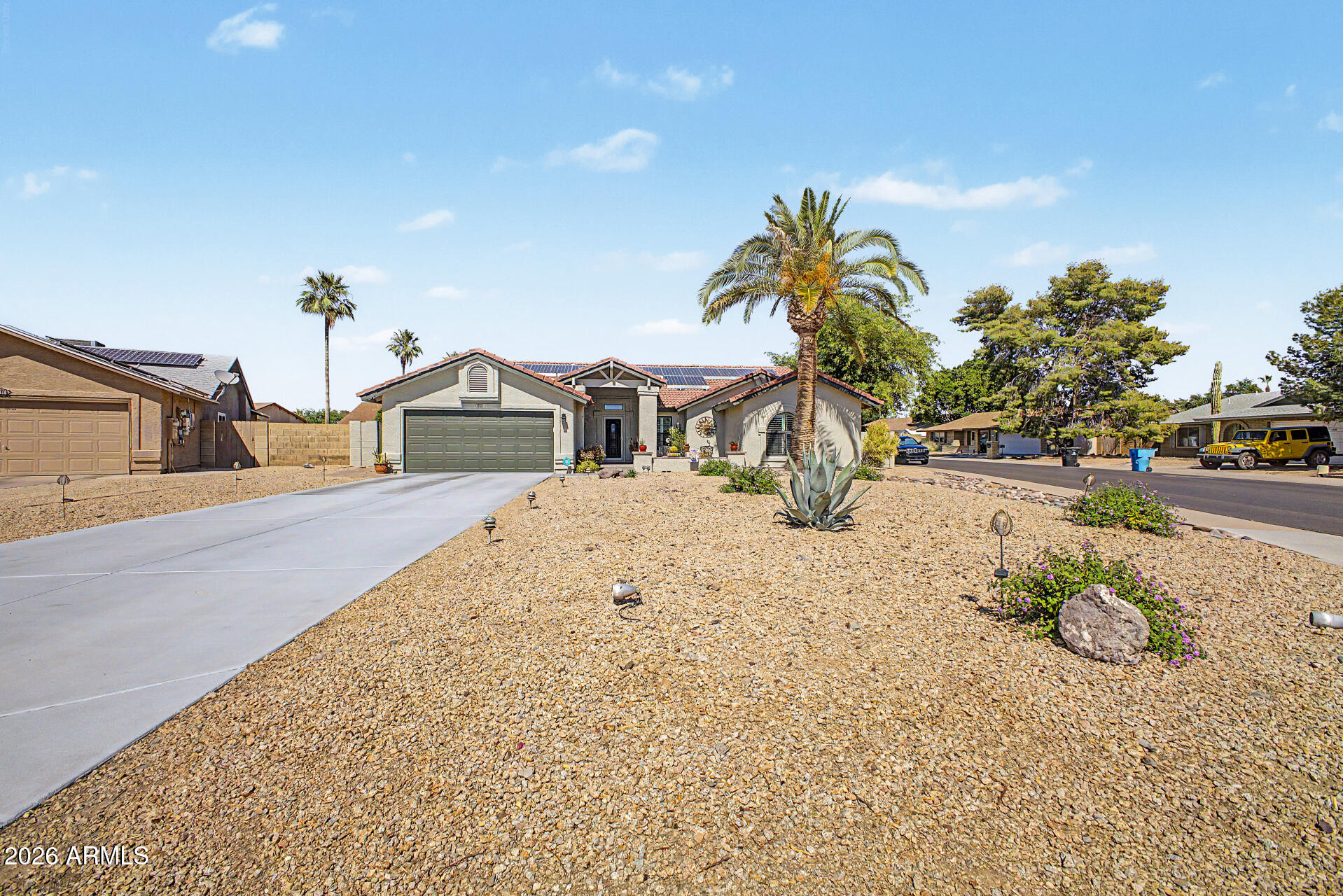 816 East Grandview Road Phoenix, AZ 85022 - Photo 1 of 36 Gallery Image 1
