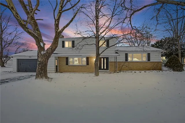 $275,000 | 22 Shadywood Drive, Gates, NY 14606