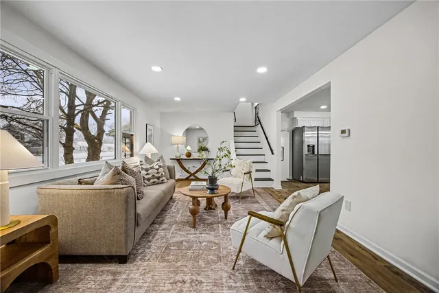 $275,000 | 22 Shadywood Drive, Gates, NY 14606